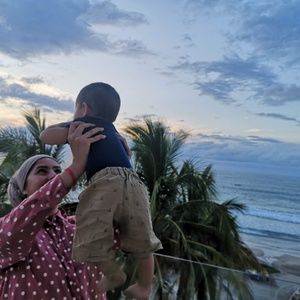 Meet your Posher, Omaima